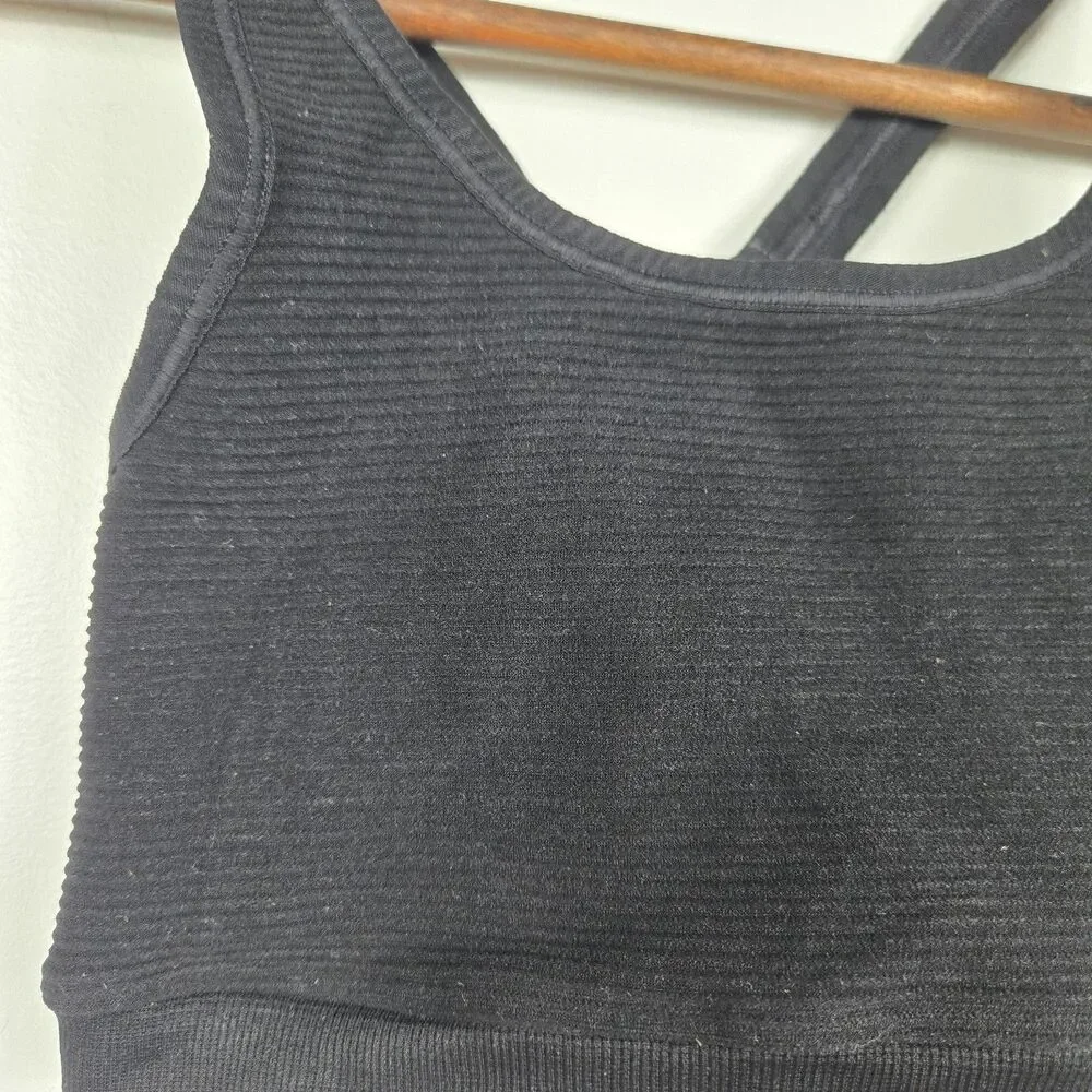 Nux Women's Size Small Black Ribbed Criss Cross Back Wirefree Sports Bra‎ NWOT
